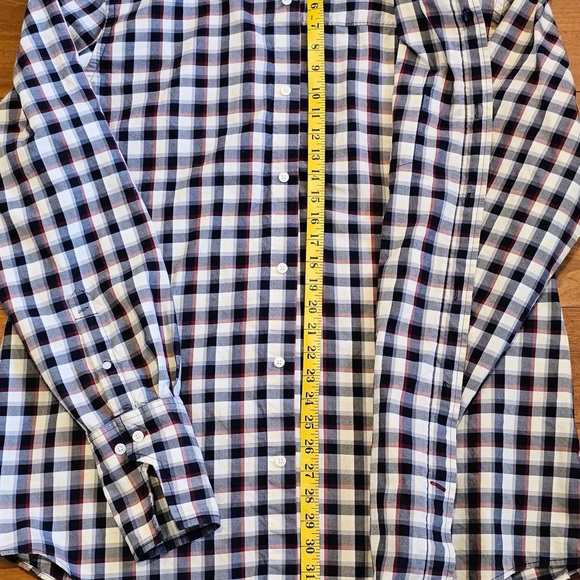 Ecko Unlimited Plaid Button Up - Picture 3 of 7